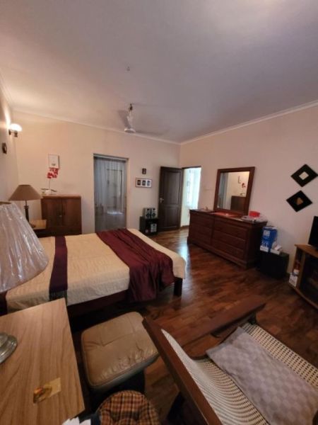 Living Room - 2 Bedroom apartment for rent in Colombo 5 