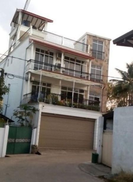 Exterior - (PR900) Fully Furnished House Unit for Rent in Nugegoda