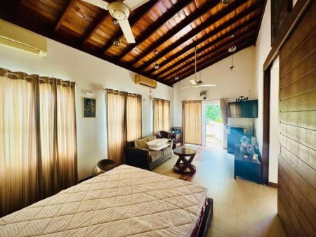 Bedroom - (PH824) Furnished Four Storey House for Sale in Boralasgamuwa
