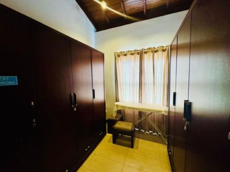 Bedroom - (PH824) Furnished Four Storey House for Sale in Boralasgamuwa