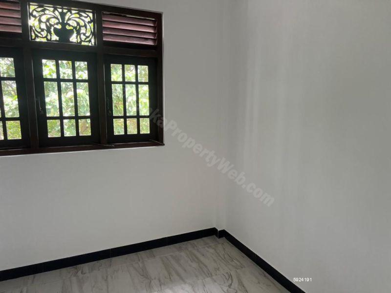 House for sale in Kottawa
