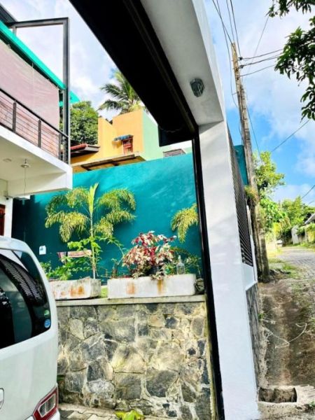 Exterior - (PR685) Furnished Three Storey House for Rent in Piliyandala