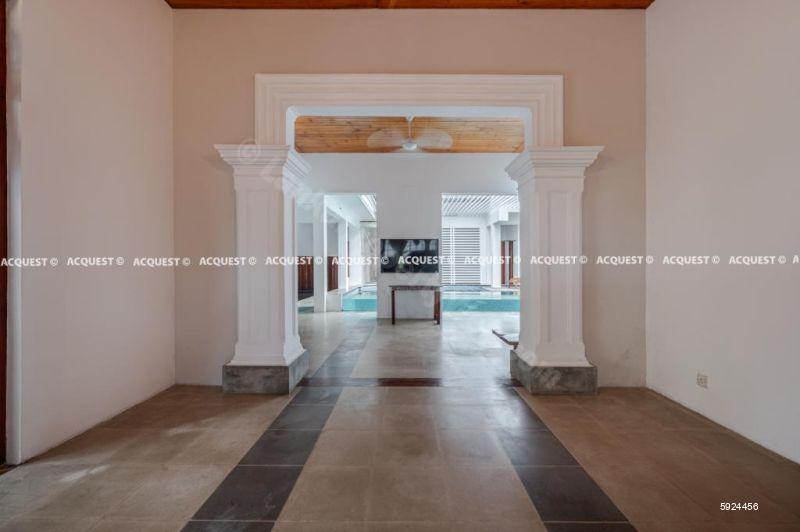Commercial for rent in Colombo 5