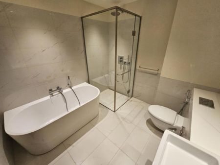 Bathroom - Luxury 2BR Apartment for Sale at Cinnamon Life Residences