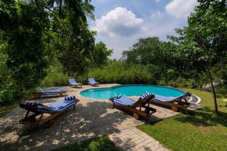 Exterior - 06 Bedroom Villa For Sales in Galle 