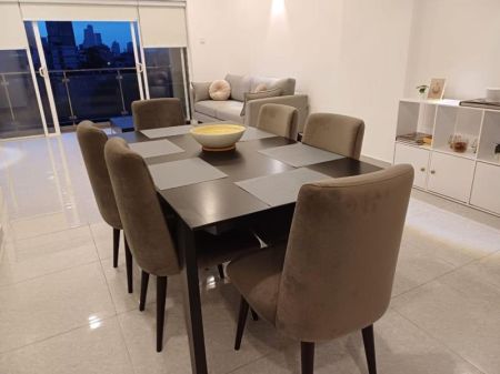 Dining room - Apartment for Rent - The Flemington - Colombo 04 | LKR 550,000