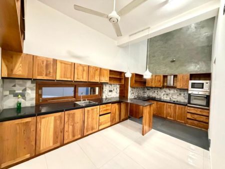 Kitchen - SE847) 🌾 Scenic Luxury Home with Paddy Field Views – Pannipitiya 🌿🏡