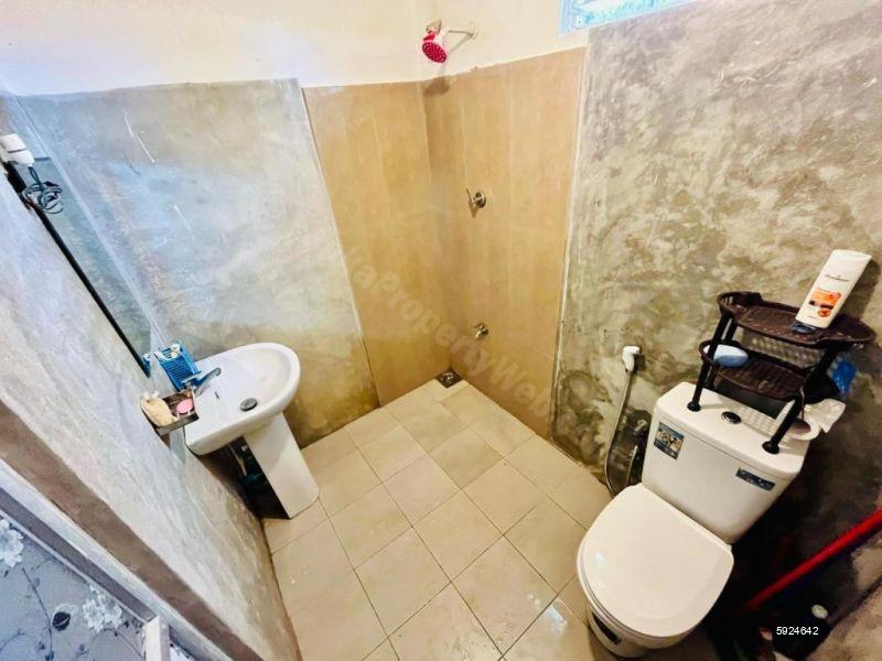 Bathroom - House for sale in Homagama