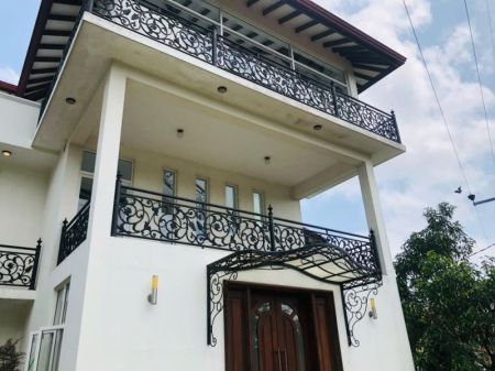 Exterior - 5 Bedroom Luxury House for Sale in Kadawatha | LKR 120 Million(HS4758)