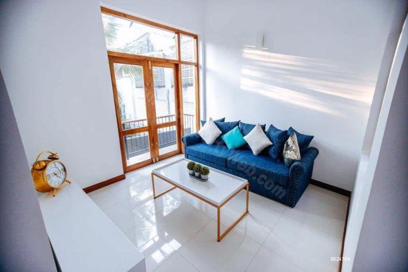 Living Room - House for rent in Thalawathugoda