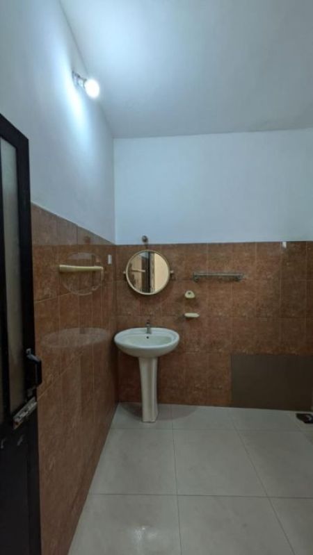 Bathroom -  Luxury 4 Bedroom House for Sale in Gothatuwa New Town | LKR 48.5 Million(HS4762)