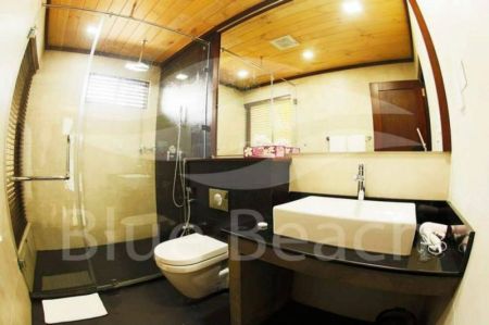Bathroom - 🏖️✨ Luxury Beachfront Hotel for Sale – Wadduwa ✨