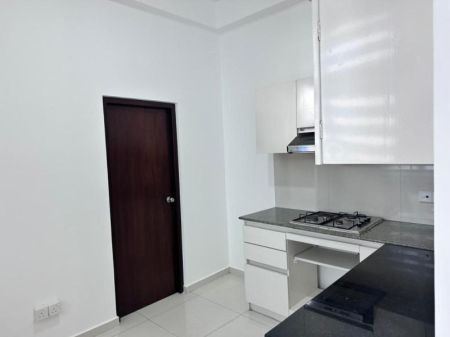 Kitchen - Luxury 3BR Apartment for sale in Colombo 5 