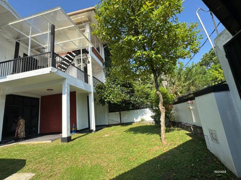 Exterior - House for rent in Battaramulla