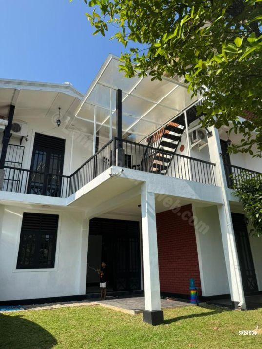 Exterior - House for rent in Battaramulla
