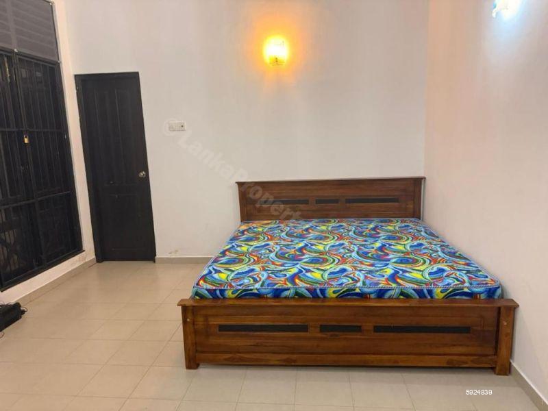 Bedroom - House for rent in Battaramulla