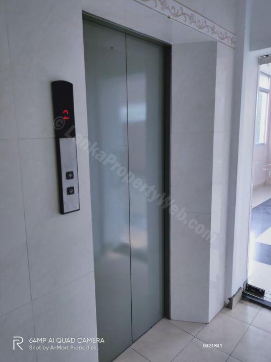 Commercial for rent in Colombo 3