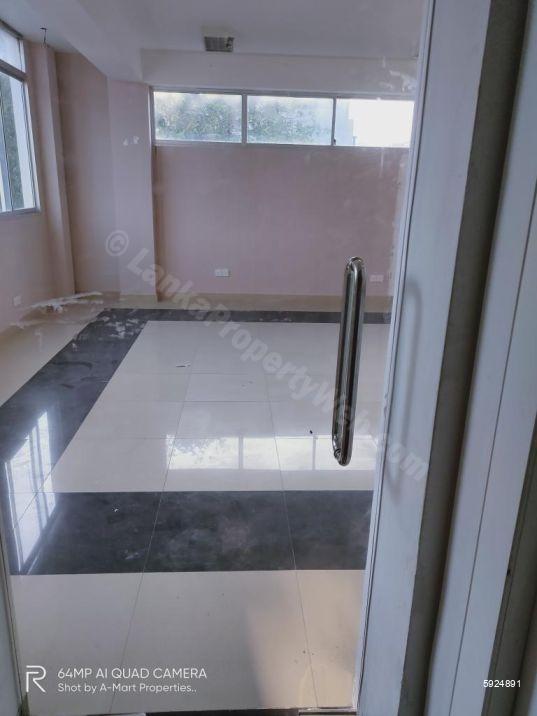 Commercial for rent in Colombo 3
