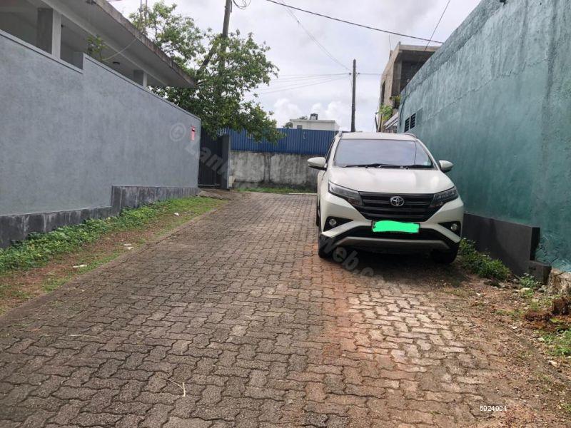 Bare Land for sale in Battaramulla