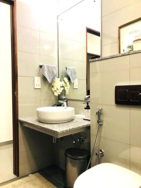 Bathroom - Fully Furnished 2-Bedroom Apartment for Sale at Iconic Galaxy, Rajagiriya