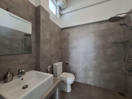 Bathroom - Fully Furnished Studio Apartment for Rent – Kirula Road, Colombo 05