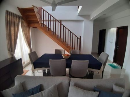 Living Room - Vishnu Apartments/Duplex/4 bedrooms/Furnished/for sale in Colombo 4
