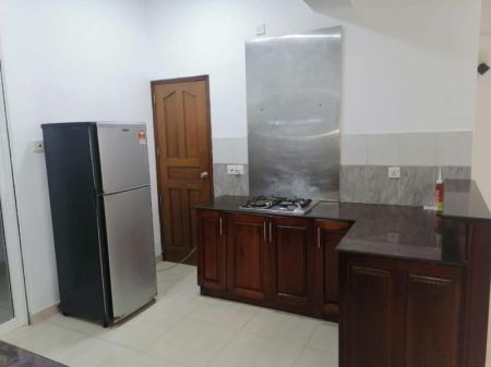 Kitchen - Suncity Apartment/3 bedroom/for sale in Colombo 3