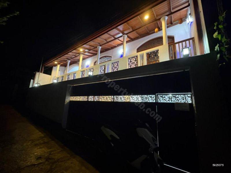Exterior - House for rent in Rajagiriya