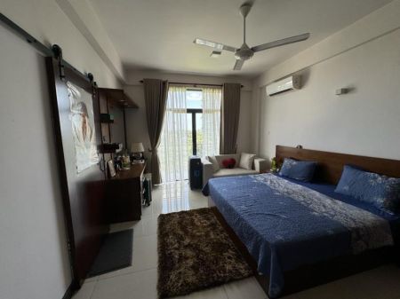 Bedroom - Elegant 3 BR Apartment for rent in Rajagiriya 