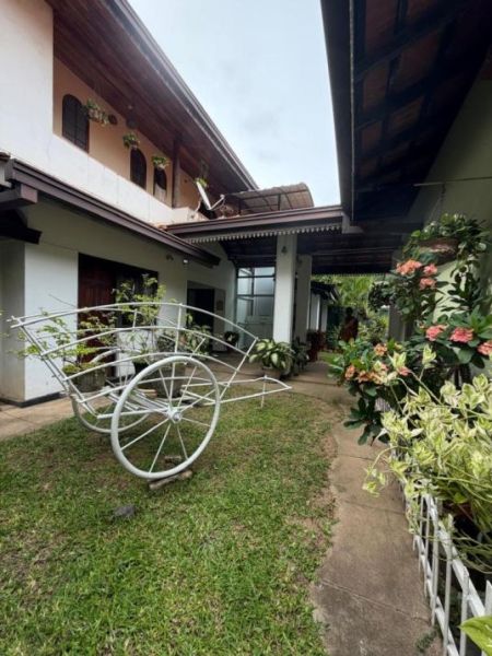 Exterior - House for sale in Colombo 7 
