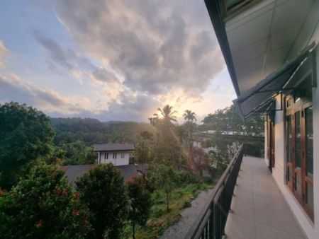 Exterior - 🏡 Newly Built Furnished House for Rent – Peradeniya University Road (Galaha Road)