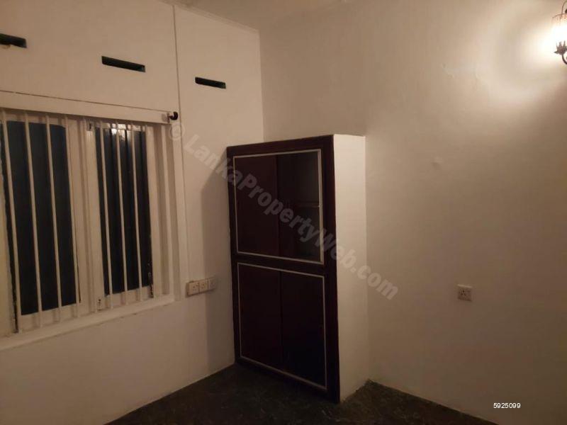 Single story room - House for rent in Battaramulla