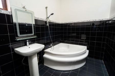 Bathroom - Architect-Designed 3BR House for Sale in Kohuwala | LKR 125 Mn(HS4766)