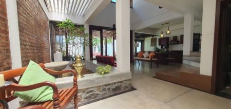 Living Room - 4 Bedroom Fully Furnished Luxury House for Rent - Battaramulla, Wickramasinghapura | LKR 275,000 Per Month (EM900)
