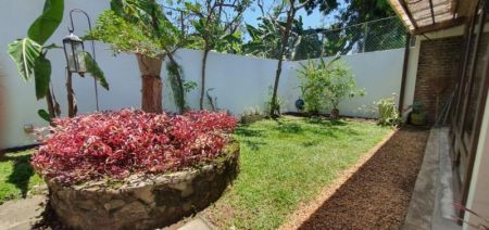 Exterior - 4 Bedroom Fully Furnished Luxury House for Rent - Battaramulla, Wickramasinghapura | LKR 275,000 Per Month (EM900)