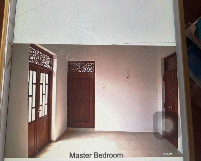 House for sale in Dehiwala