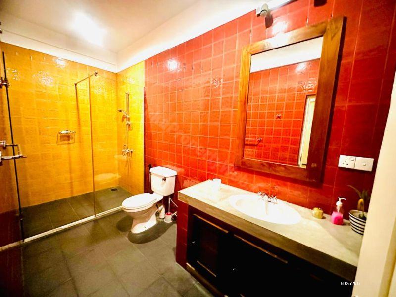 Bathroom - House for sale in Colombo 5