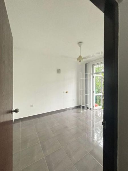 Bathroom - Apartment For Sale At Prime Residencies, Athurugiriya