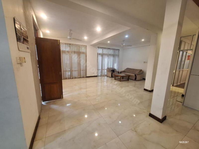 Living Room - House for sale in Nawala