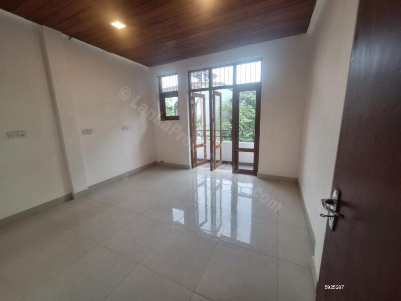 House for sale in Nawala