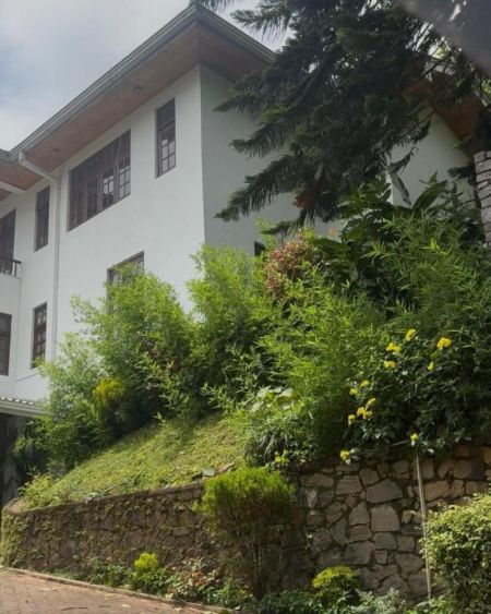 Exterior - Luxury Villa For Sale In Kandy