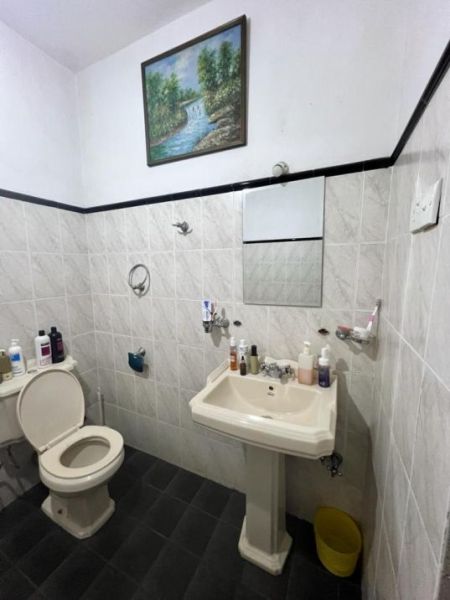 Bathroom - House For Rent – Rajagiriya