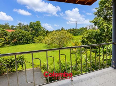Exterior - Hokandara House - 5 Room Paddy Field View Modern House for SALE – Thalawathugoda Road, Hokandara South  (HS453)