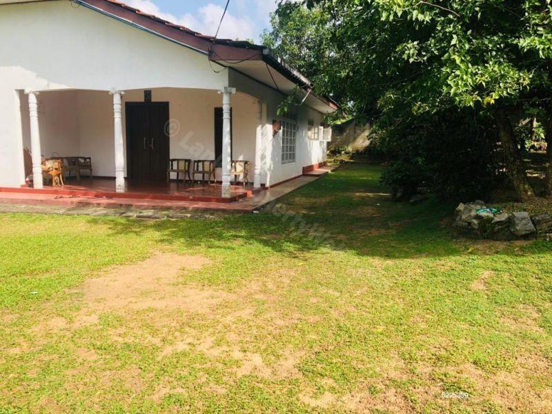 House for sale in Thalawathugoda