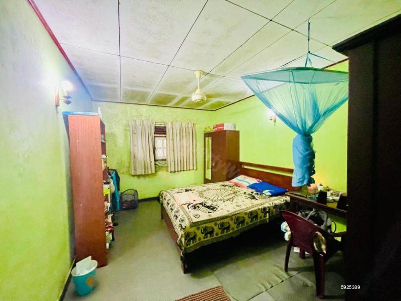 House for sale in Thalawathugoda