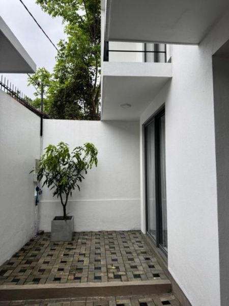 Exterior - 4BR 3-Storey House for Rent in Malabe | LKR 300,000 per Month (HS4773)