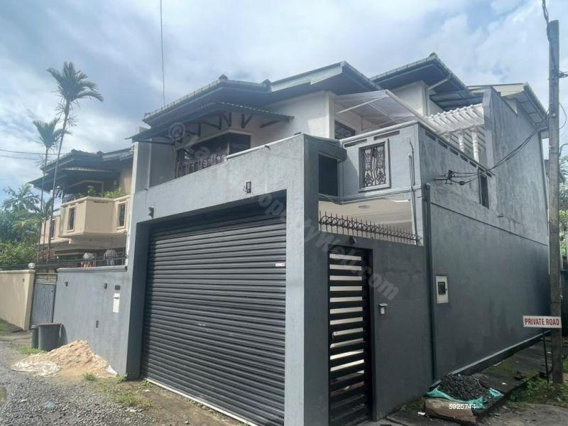Exterior - House for rent in Battaramulla