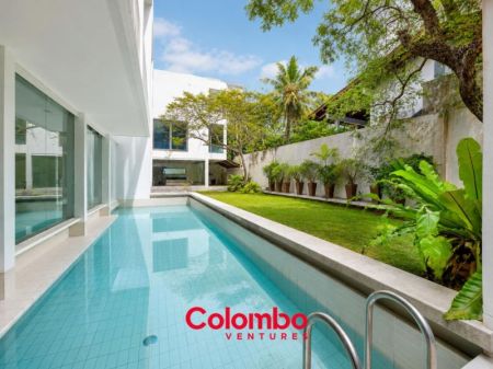 Exterior - 13 Room Luxury Modern Home on 57 perch Land for RENT / LEASE - R.A. De Mel Mawatha, Col. 3 (Duplication Road) Kollupiti