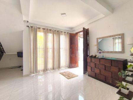 Living Room -  Two Storyed House For Sale In MDH Jayawardena Road, Athurugiriya 