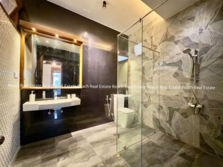 Bathroom - Mansion for Sale in Battaramulla   